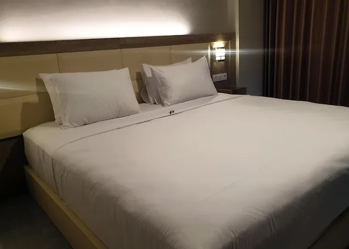 Capital O 3947 Akarsa Seahorses 3* Lebih